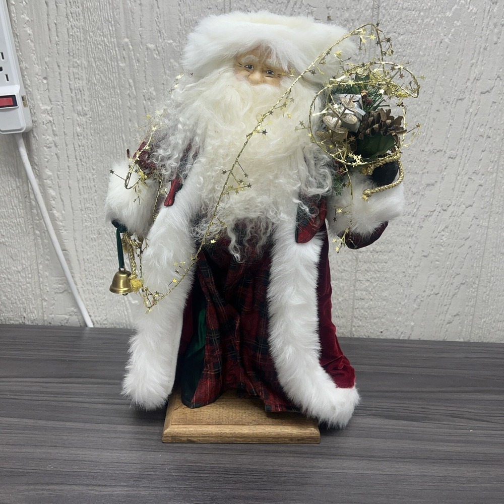 Jena Hall Santa Claus Timeless  Collectibles Carole Bouquet Number 28 Of 500